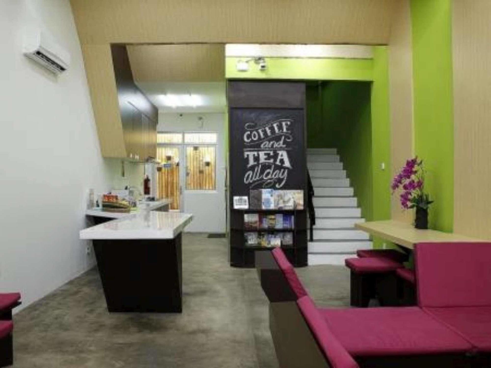 Teduh Hostel Kota Tua Jakarta Eksteriør billede