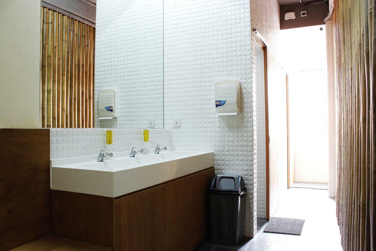 Teduh Hostel Kota Tua Jakarta Eksteriør billede
