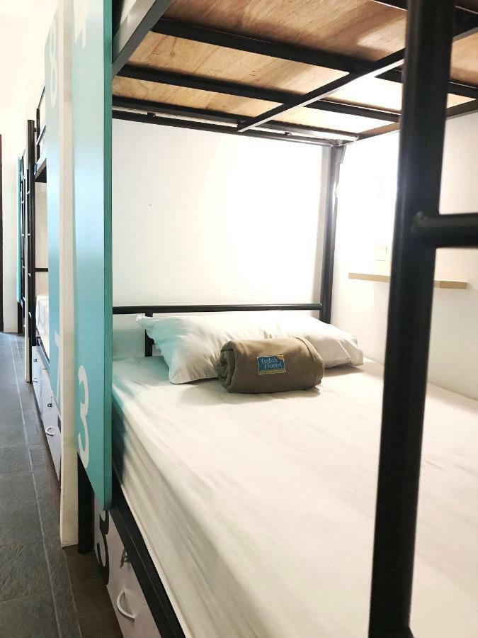 Teduh Hostel Kota Tua Jakarta Eksteriør billede